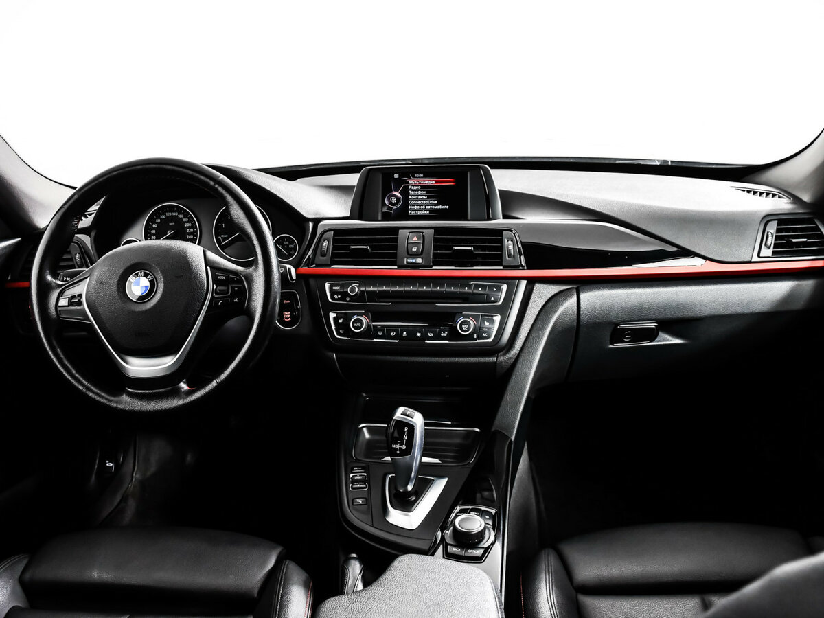 BMW 3 серии с пробегом — 2015 год. Фото: #10