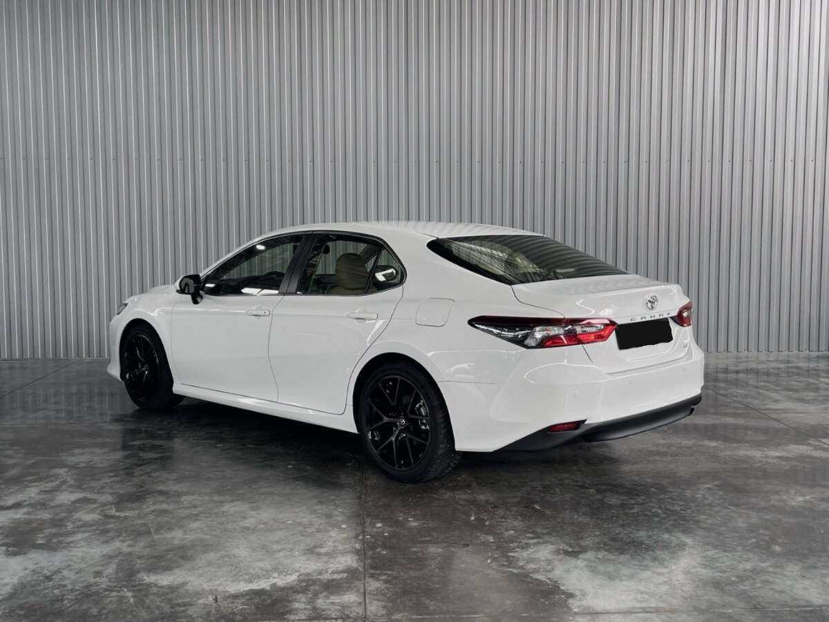 Toyota Camry с пробегом — 2022 год. Фото: #6