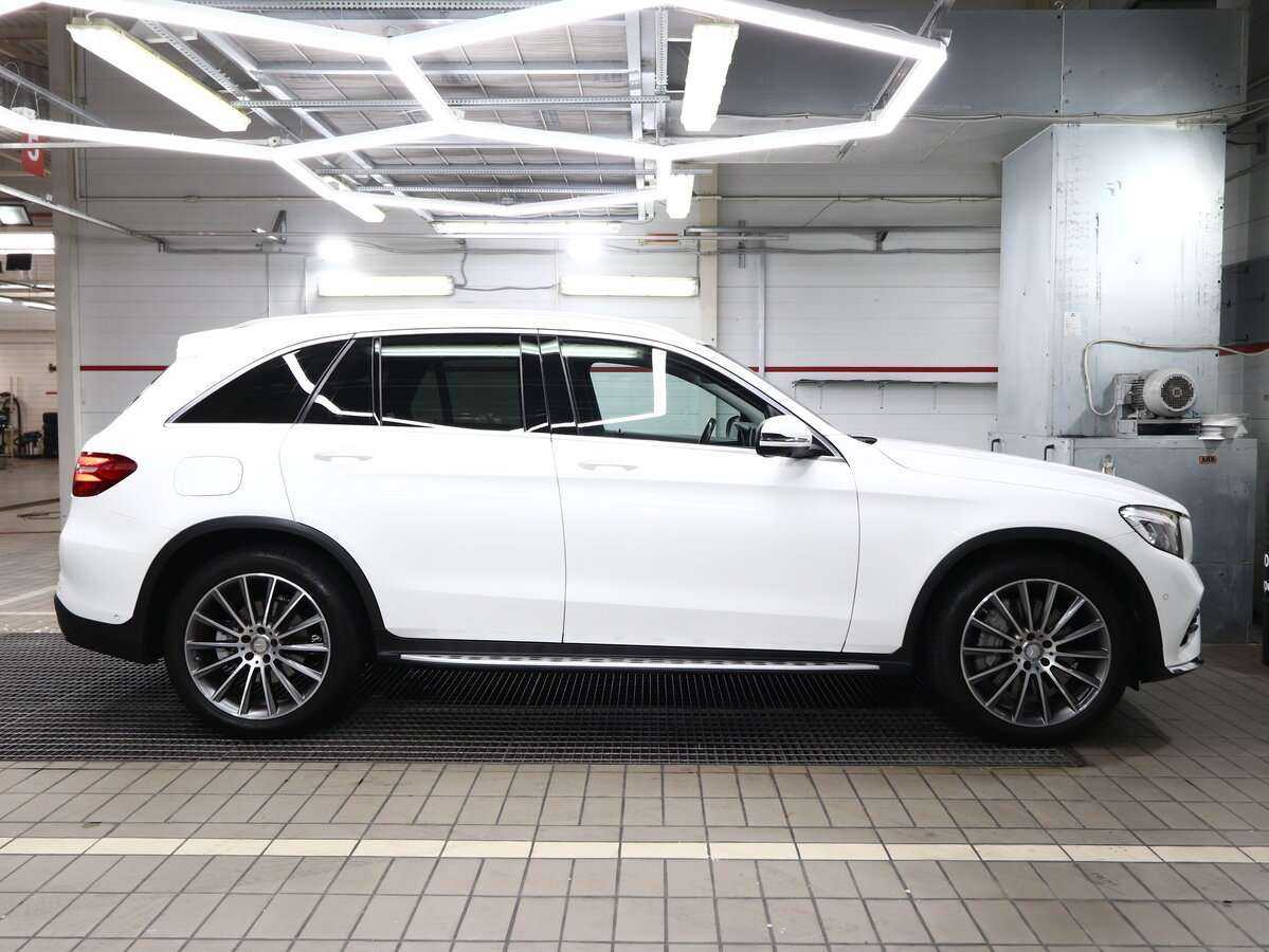 Mercedes-Benz GLC с пробегом — 2015 год. Фото: #3