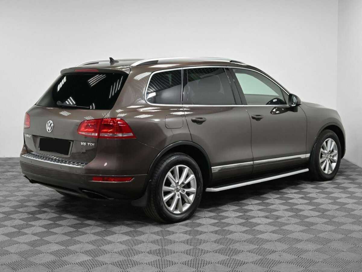 Volkswagen Touareg с пробегом — 2013 год. Фото: #1