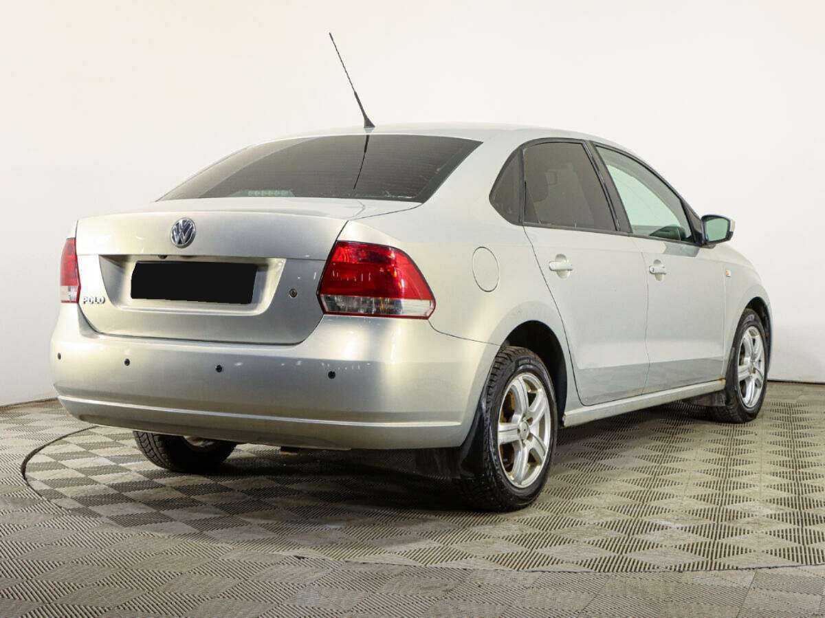 Volkswagen Polo с пробегом — 2011 год. Фото: #4
