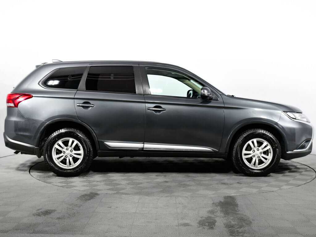 Mitsubishi Outlander с пробегом — 2019 год. Фото: #3