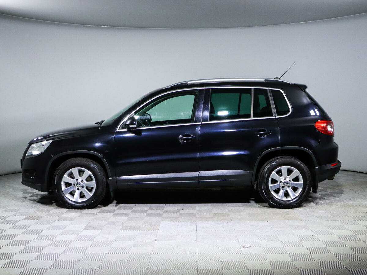 Volkswagen Tiguan с пробегом — 2010 год. Фото: #6