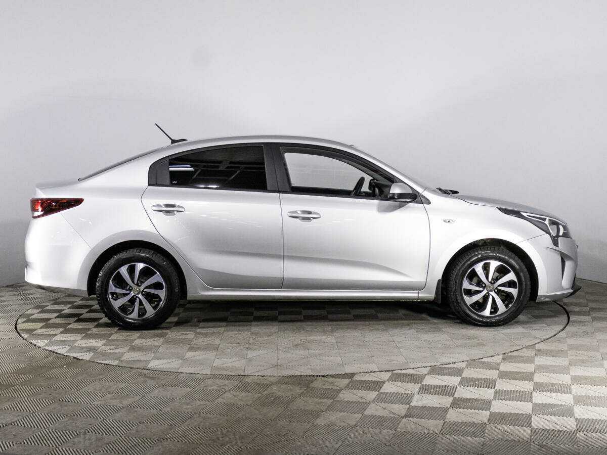 Kia Rio с пробегом — 2020 год. Фото: #3