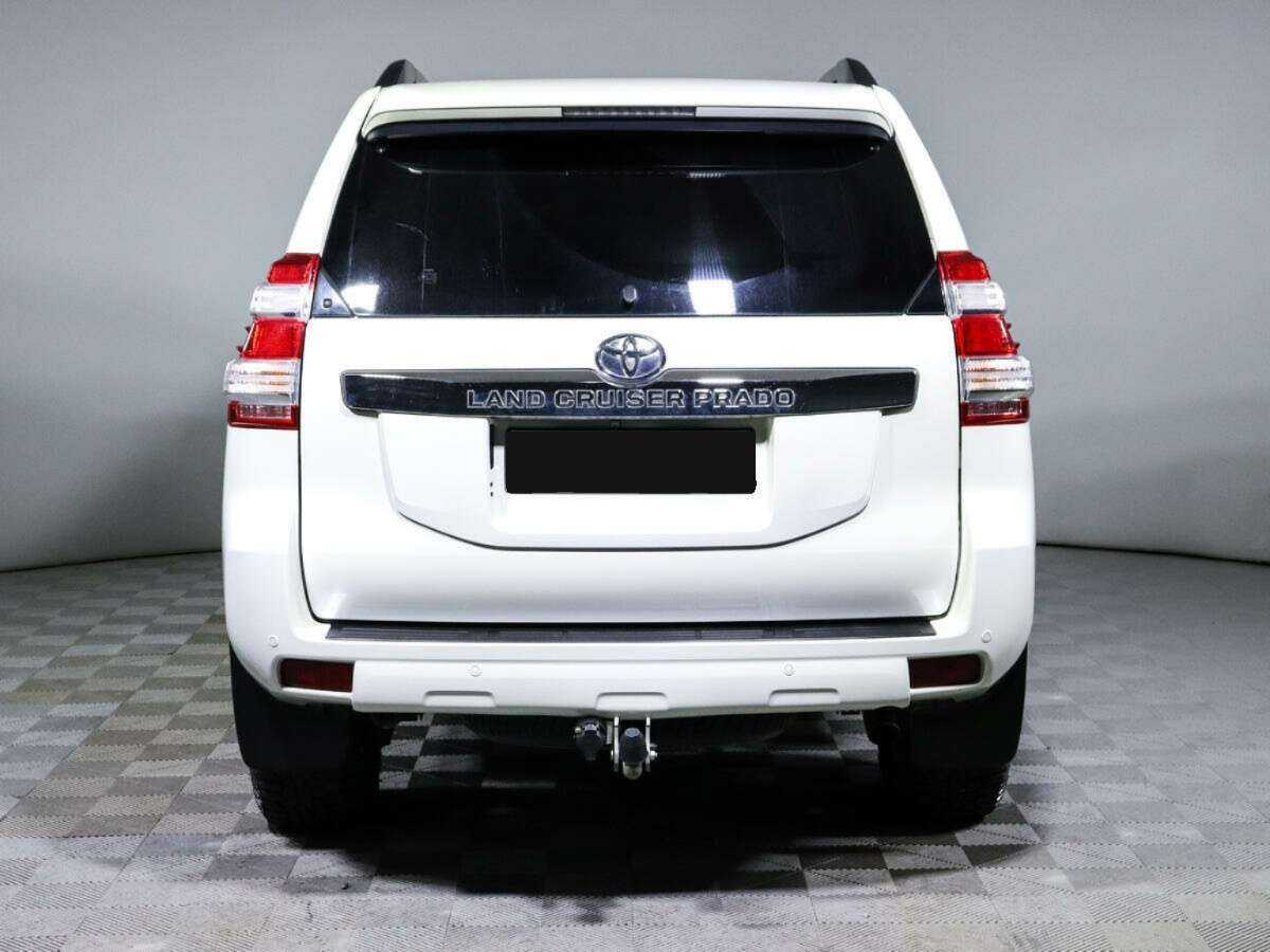 Toyota Land Cruiser Prado с пробегом — 2015 год. Фото: #4
