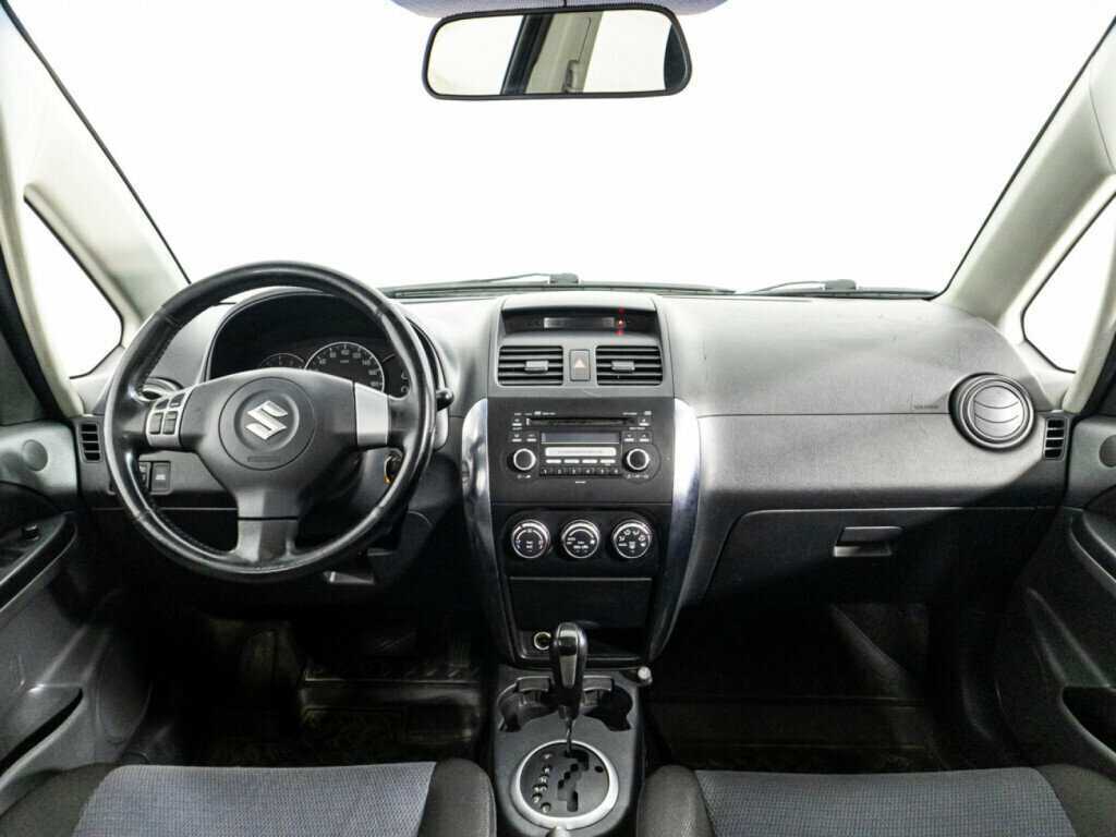 Suzuki SX4 с пробегом — 2007 год. Фото: #12