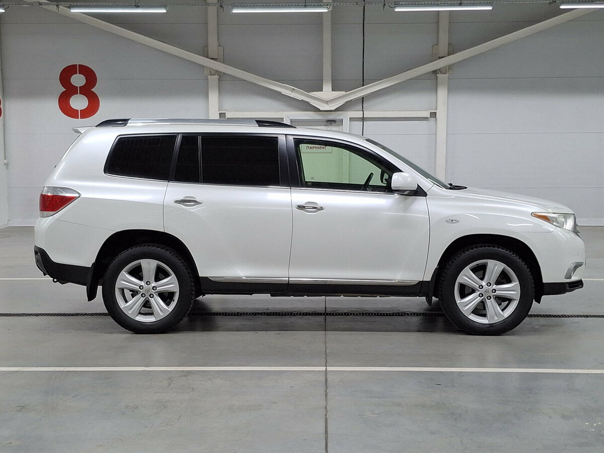 Toyota Highlander с пробегом — 2012 год. Фото: #3