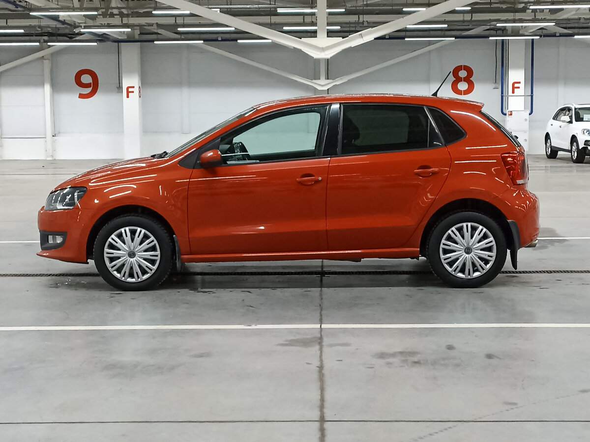 Volkswagen Polo с пробегом — 2009 год. Фото: #7