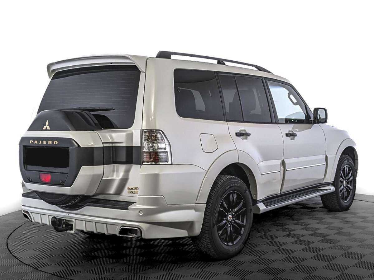 Mitsubishi Pajero с пробегом — 2020 год. Фото: #4