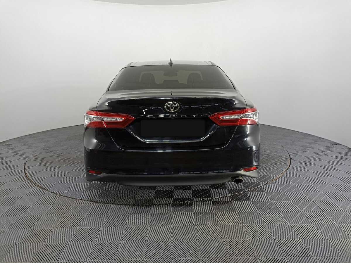 Toyota Camry с пробегом — 2020 год. Фото: #5