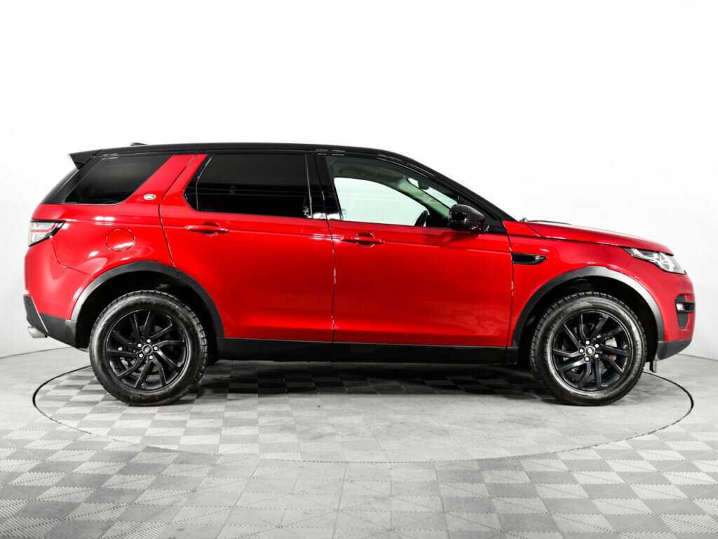Land Rover Discovery Sport с пробегом — 2017 год. Фото: #3