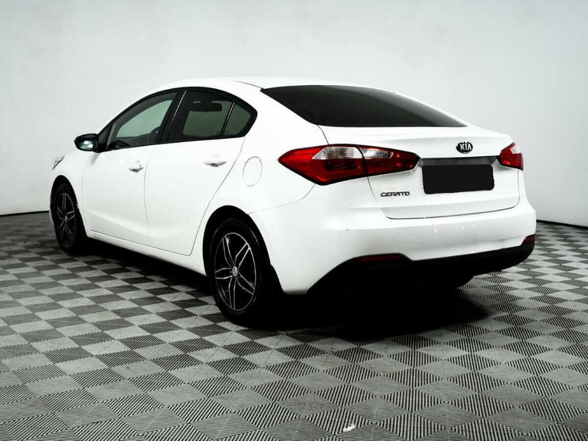 Kia Cerato с пробегом — 2016 год. Фото: #6