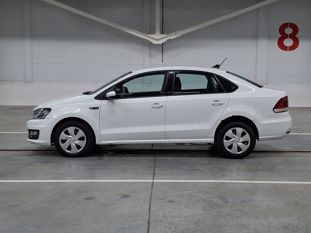Volkswagen Polo с пробегом — 2019 год. Фото: #7