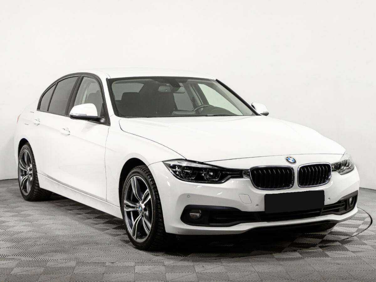 BMW 3 серии с пробегом — 2015 год. Фото: #2