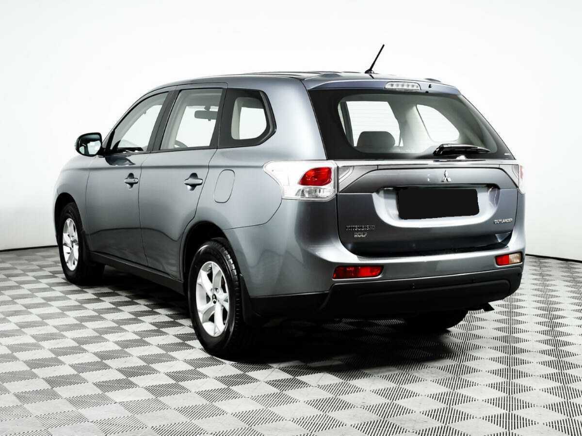 Mitsubishi Outlander с пробегом — 2013 год. Фото: #6