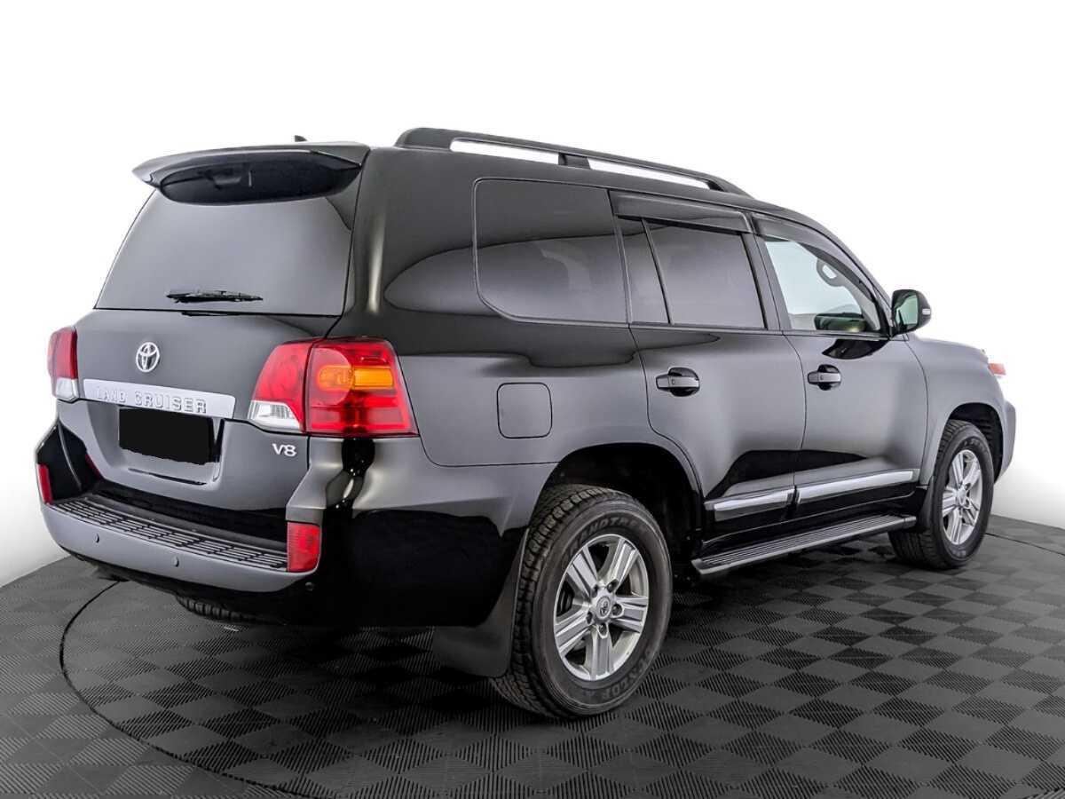 Toyota Land Cruiser с пробегом — 2014 год. Фото: #4
