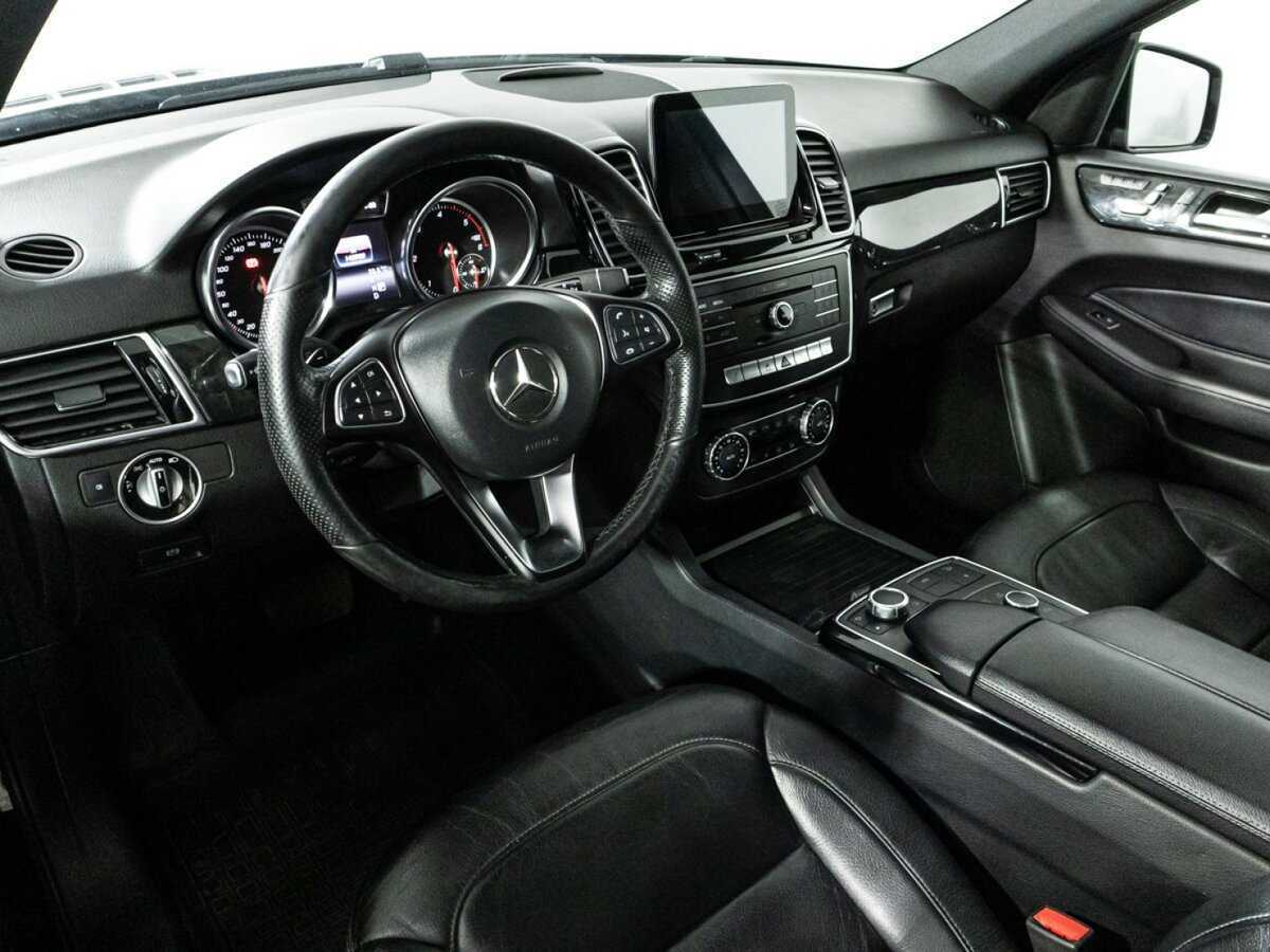 Mercedes-Benz GLE с пробегом — 2018 год. Фото: #10