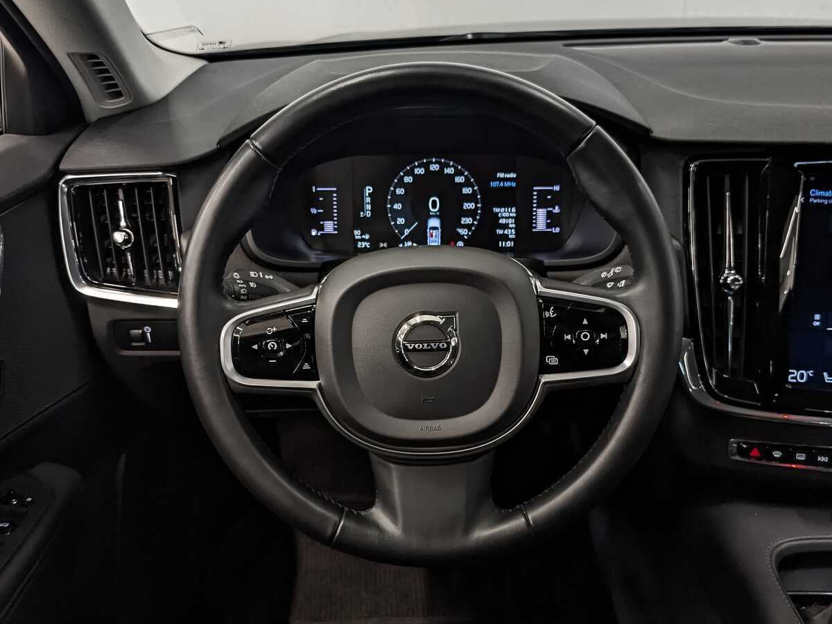 Volvo V90 Cross Country с пробегом — 2019 год. Фото: #18