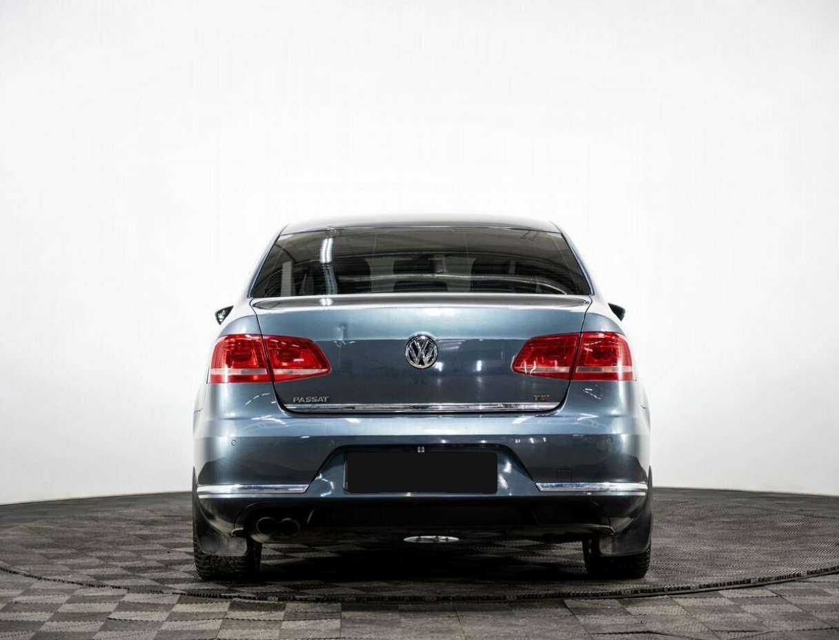 Volkswagen Passat с пробегом — 2011 год. Фото: #4