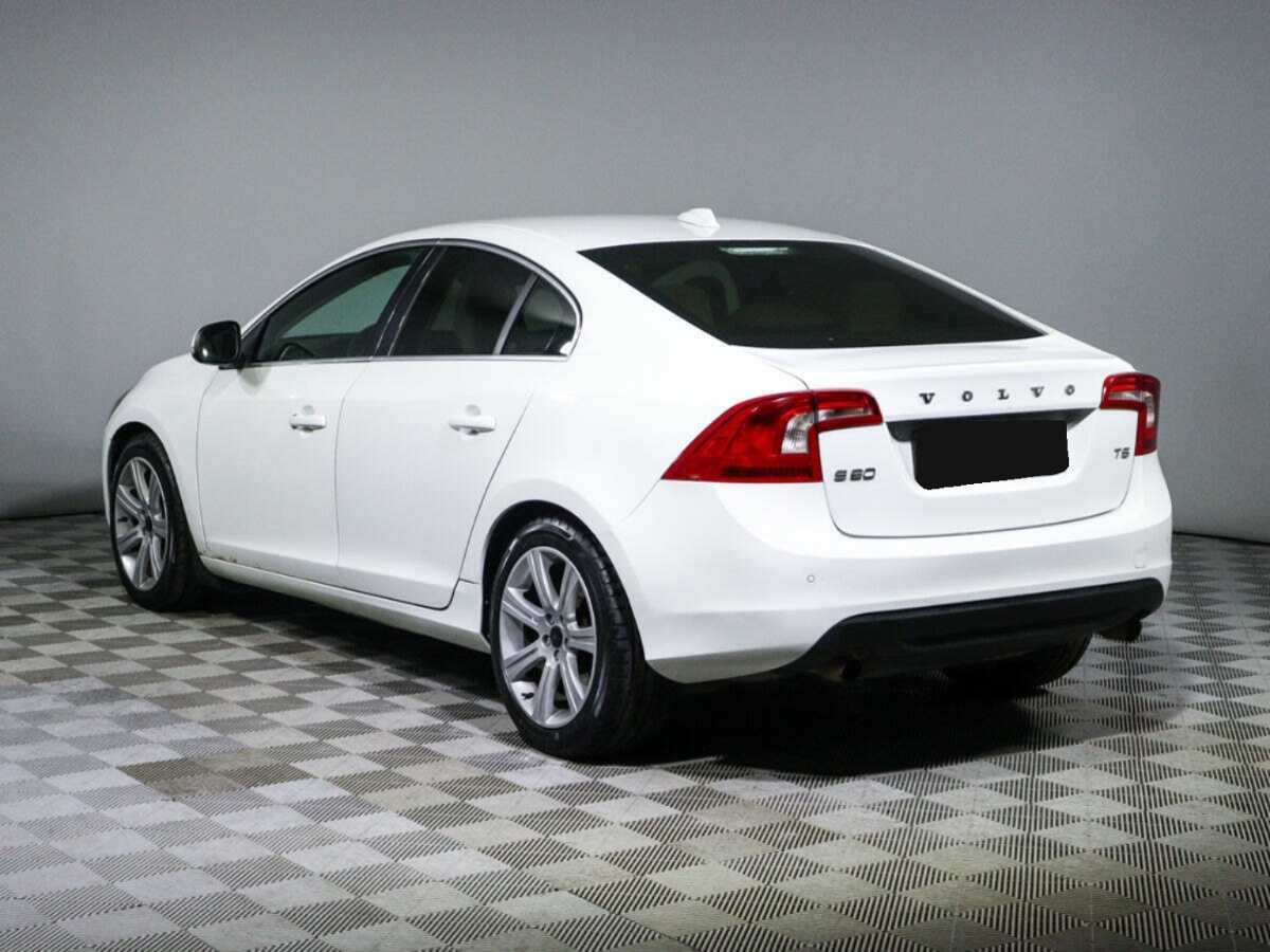Volvo S60 с пробегом — 2011 год. Фото: #6