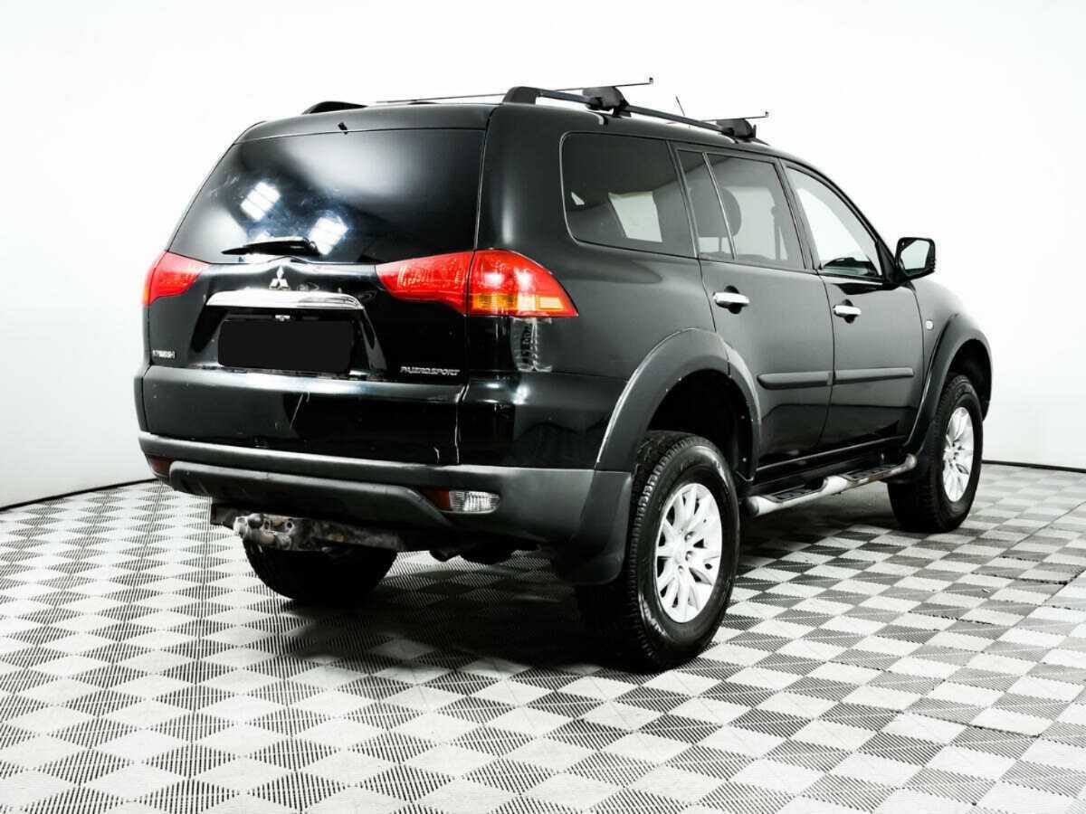 Mitsubishi Pajero Sport с пробегом — 2010 год. Фото: #4