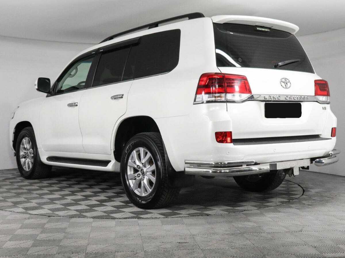 Toyota Land Cruiser с пробегом — 2018 год. Фото: #6