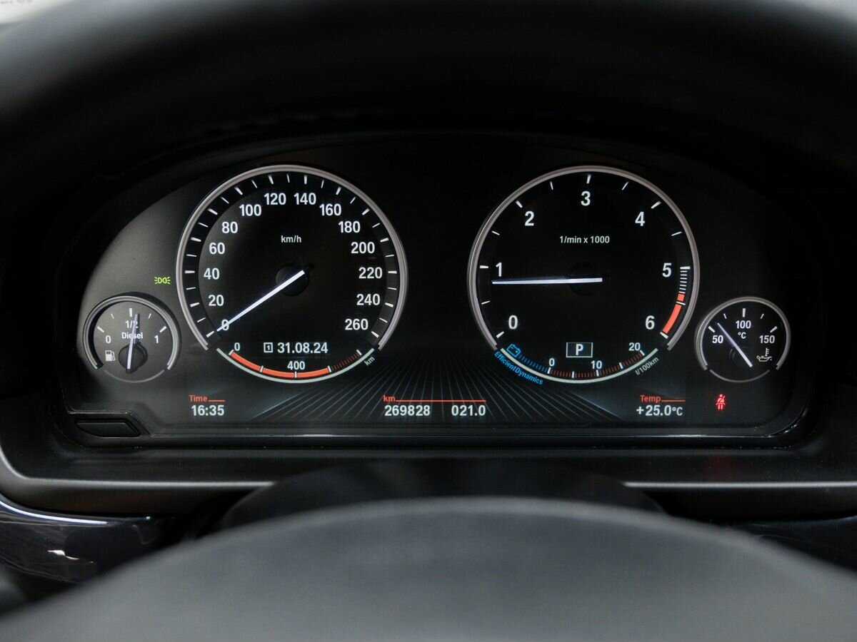 BMW 5 серии с пробегом — 2014 год. Фото: #21