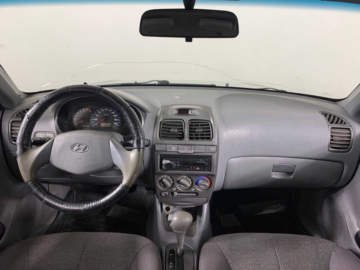 Hyundai Accent с пробегом — 2004 год. Фото: #12