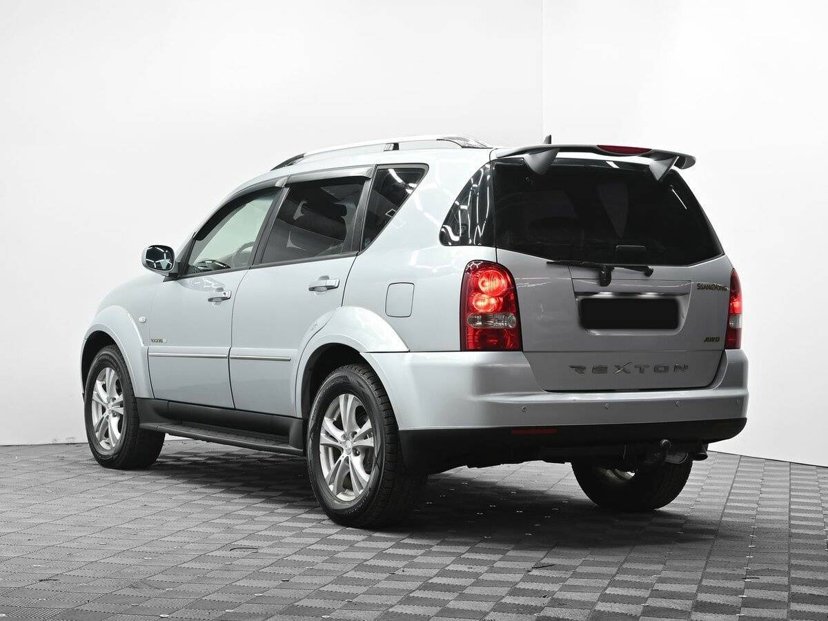 SsangYong Rexton с пробегом — 2010 год. Фото: #2