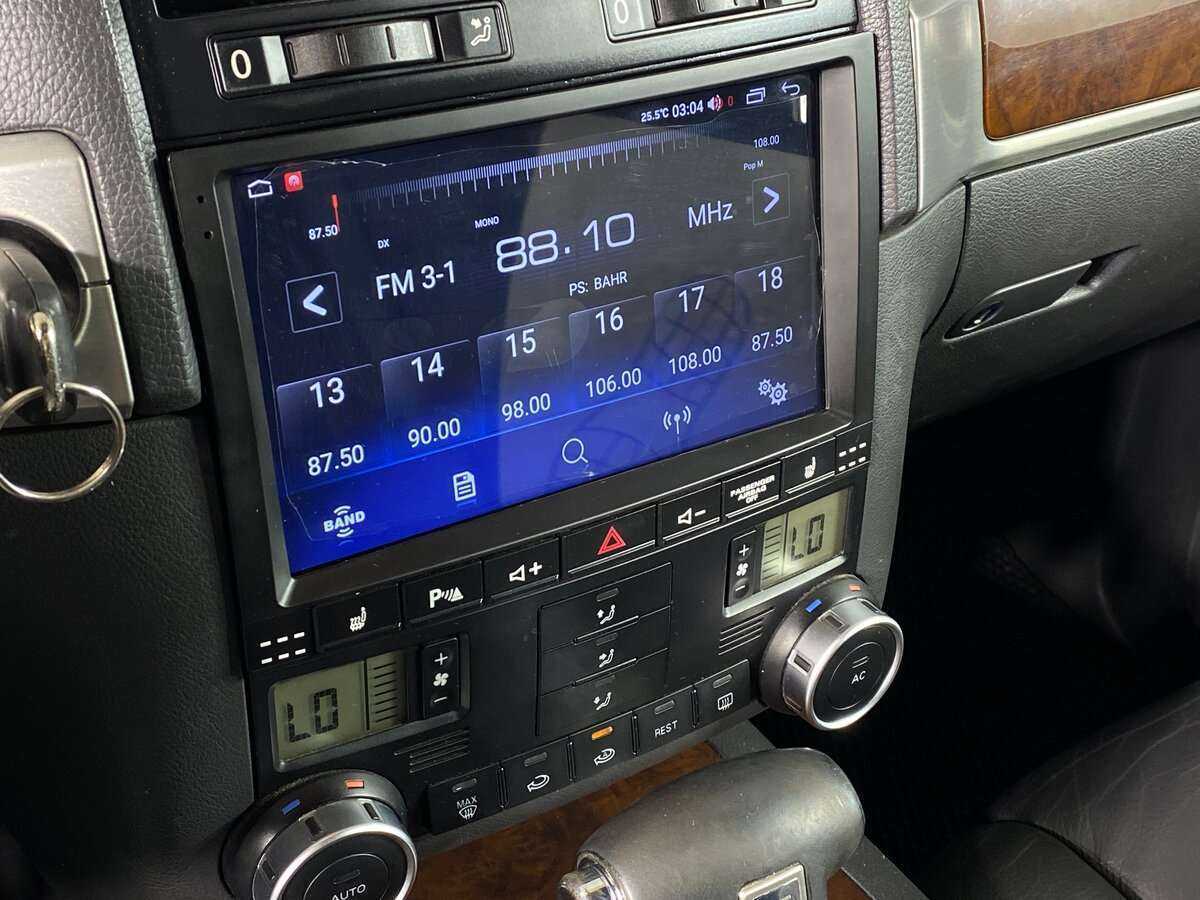 Volkswagen Touareg с пробегом — 2008 год. Фото: #10