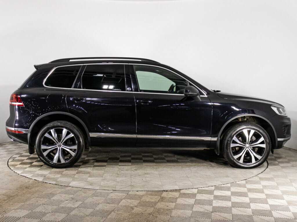 Volkswagen Touareg с пробегом — 2017 год. Фото: #3