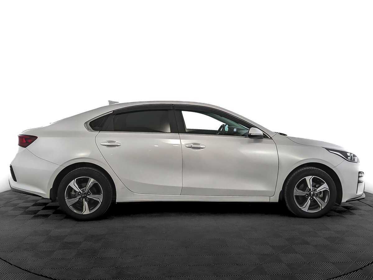 Kia Cerato с пробегом — 2021 год. Фото: #3
