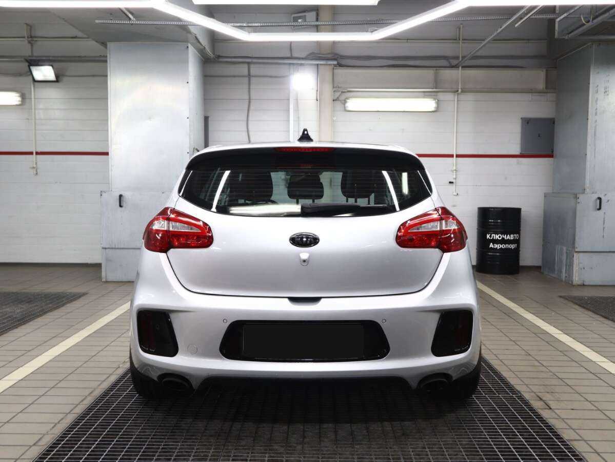 Kia Ceed GT с пробегом — 2017 год. Фото: #3