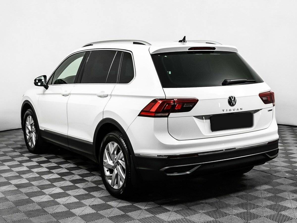 Volkswagen Tiguan с пробегом — 2021 год. Фото: #6