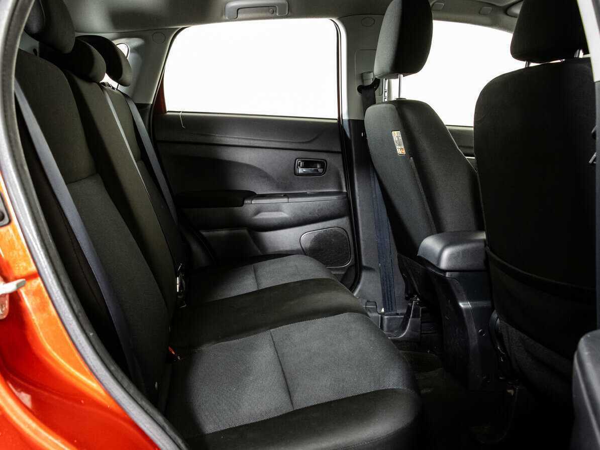 Mitsubishi ASX с пробегом — 2011 год. Фото: #10