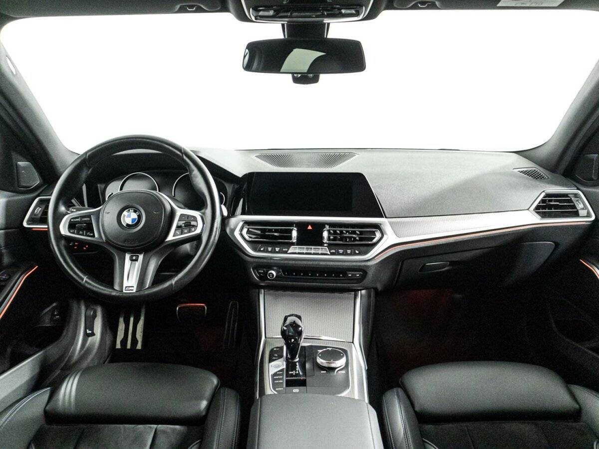 BMW 3 серии с пробегом — 2020 год. Фото: #12
