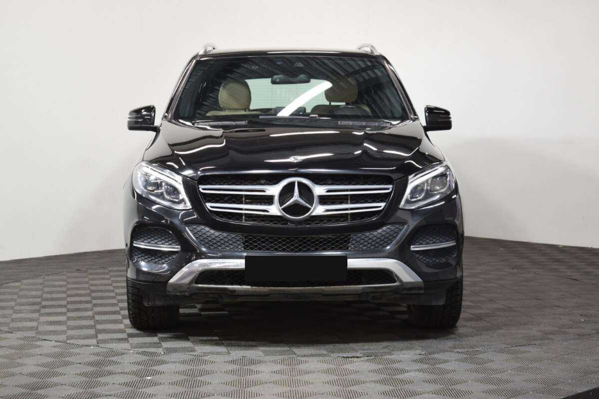 Mercedes-Benz GLE с пробегом — 2018 год. Фото: #1