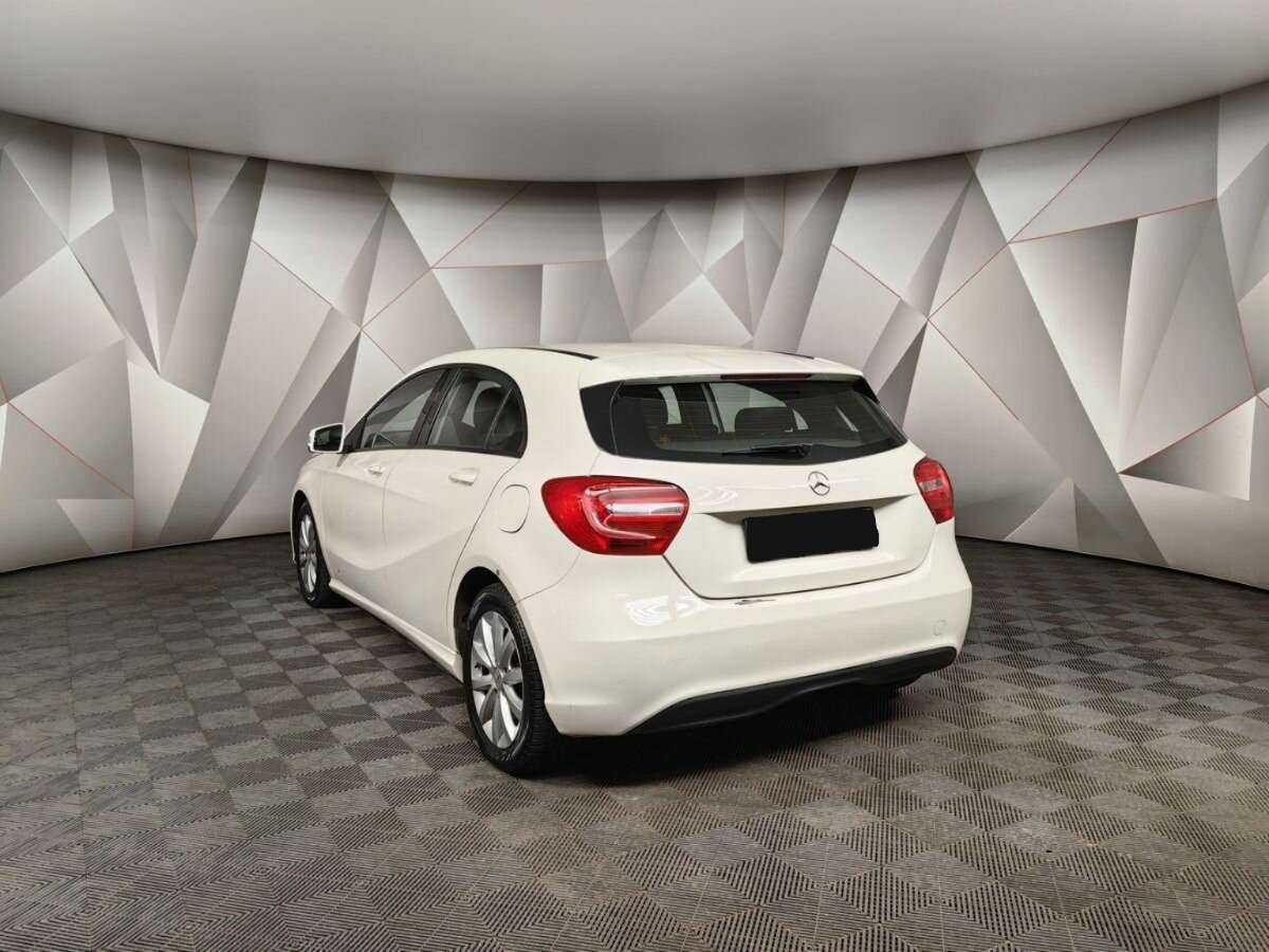 Mercedes-Benz A-Класс с пробегом — 2014 год. Фото: #3