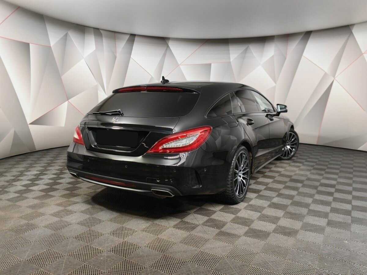 Mercedes-Benz CLS с пробегом — 2017 год. Фото: #1