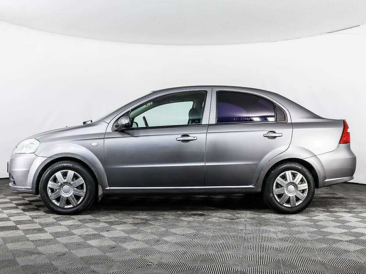 Chevrolet Aveo с пробегом — 2010 год. Фото: #7