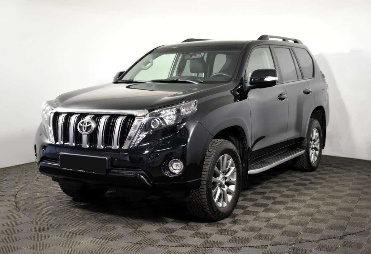 Toyota Land Cruiser Prado с пробегом — 2017 год. Фото: #0