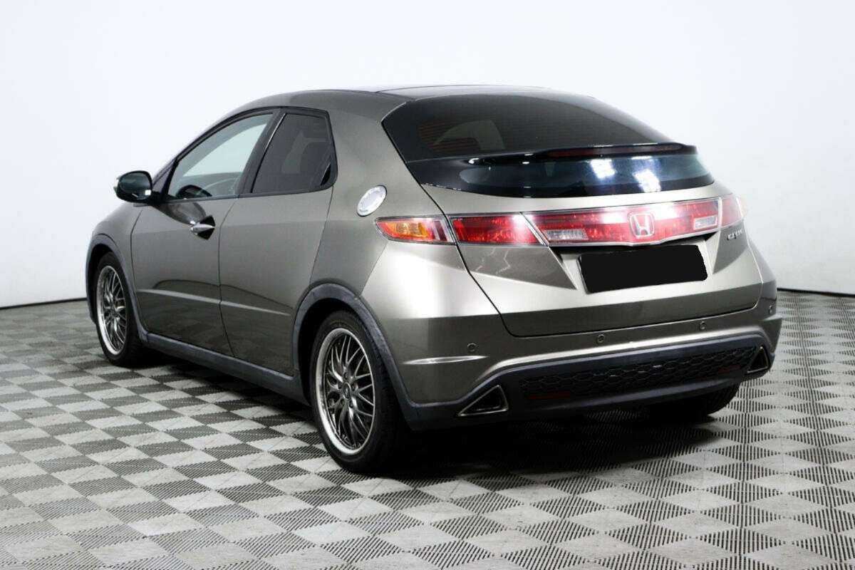 Honda Civic с пробегом — 2008 год. Фото: #6