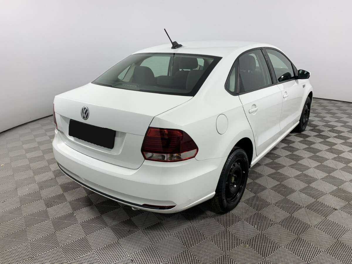 Volkswagen Polo с пробегом — 2019 год. Фото: #4