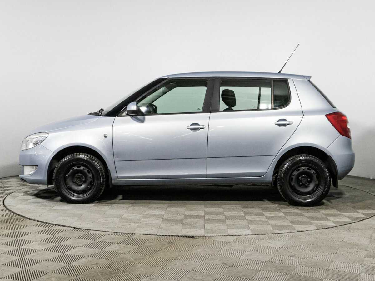 Skoda Fabia с пробегом — 2010 год. Фото: #7