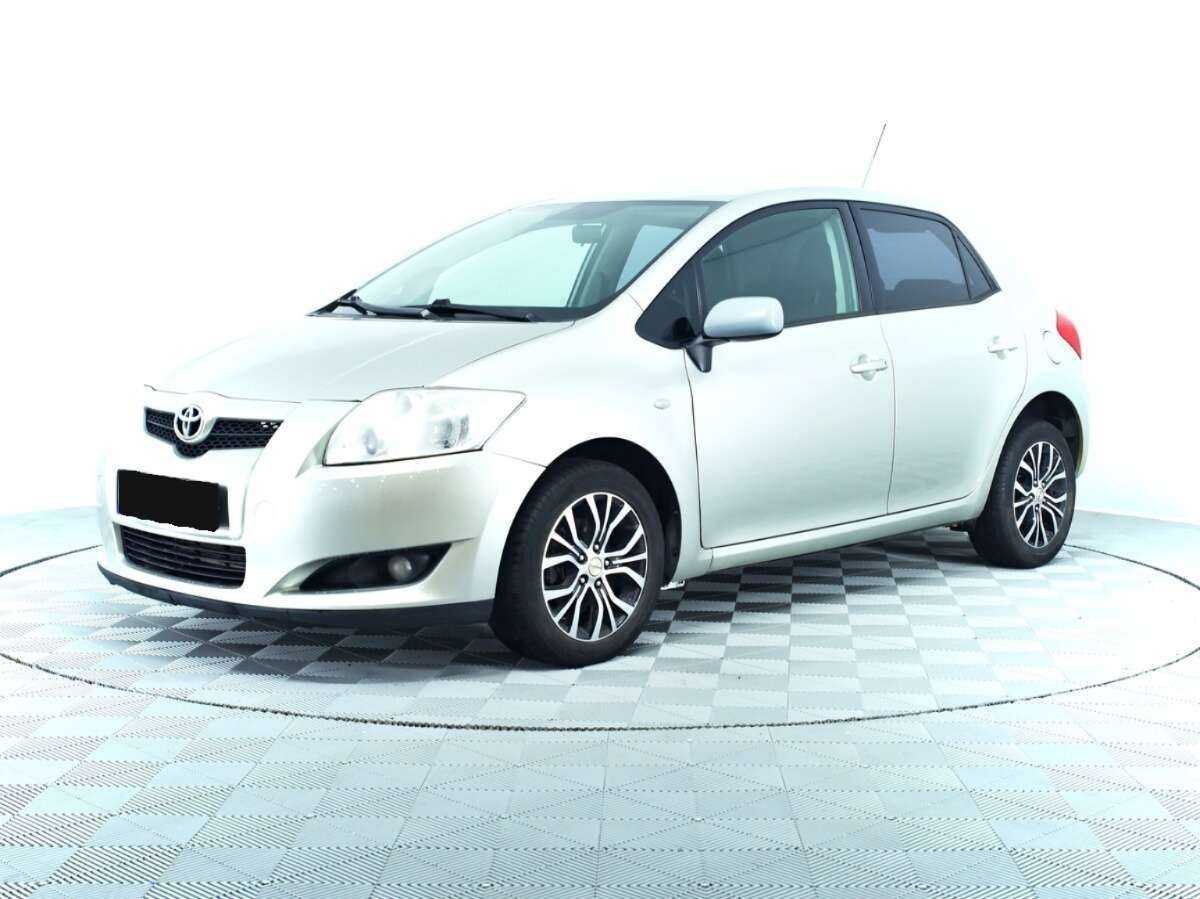 Toyota Auris с пробегом — 2008 год. Фото: #0