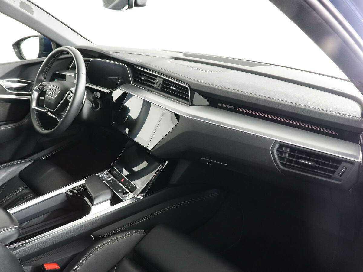 Audi e-tron с пробегом — 2020 год. Фото: #9