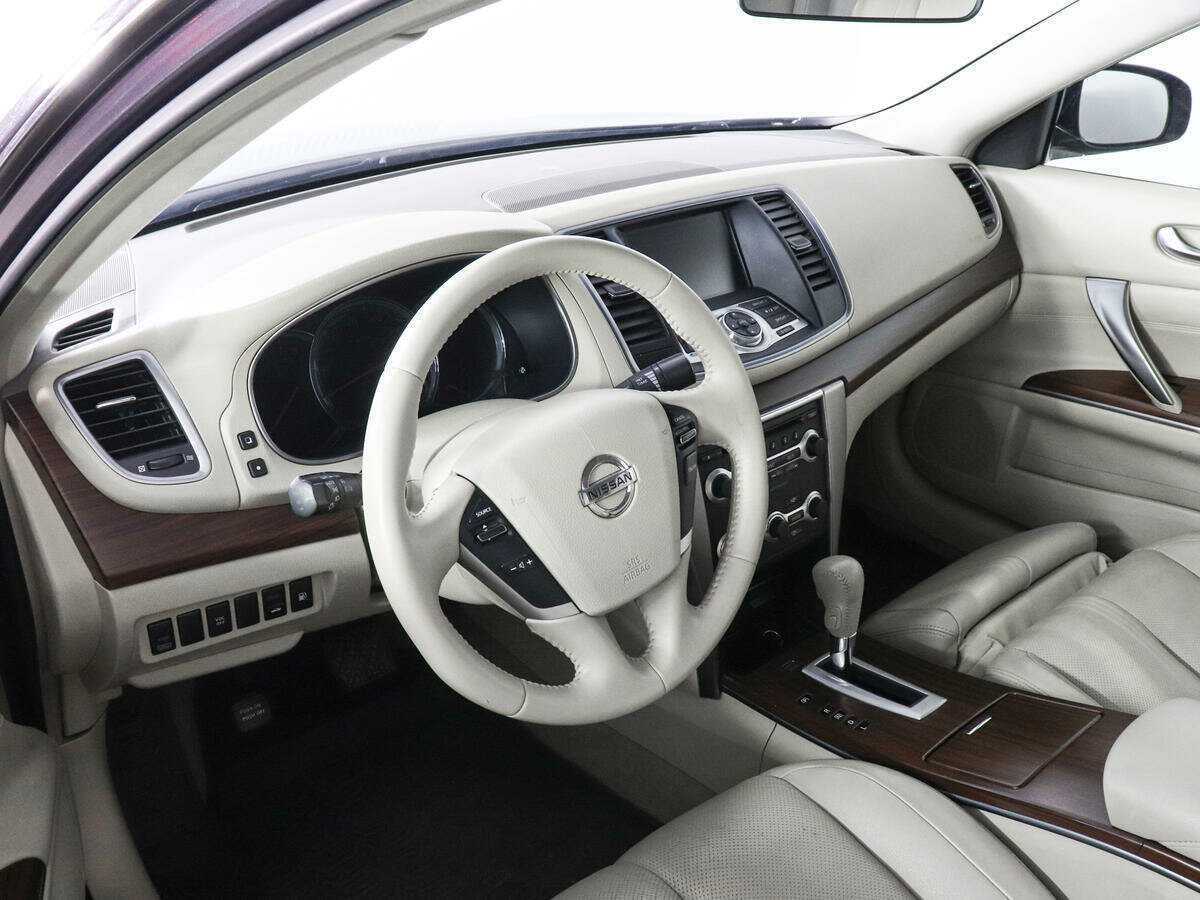 Nissan Teana с пробегом — 2010 год. Фото: #8