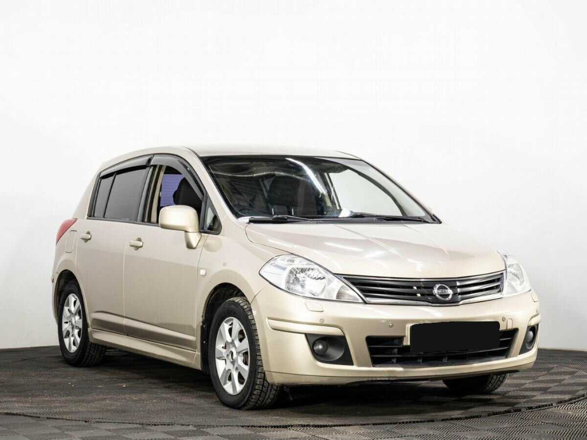 Nissan Tiida с пробегом — 2012 год. Фото: #2