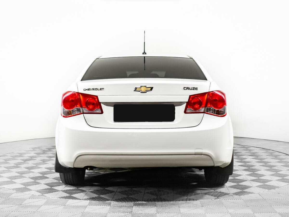 Chevrolet Cruze с пробегом — 2010 год. Фото: #5