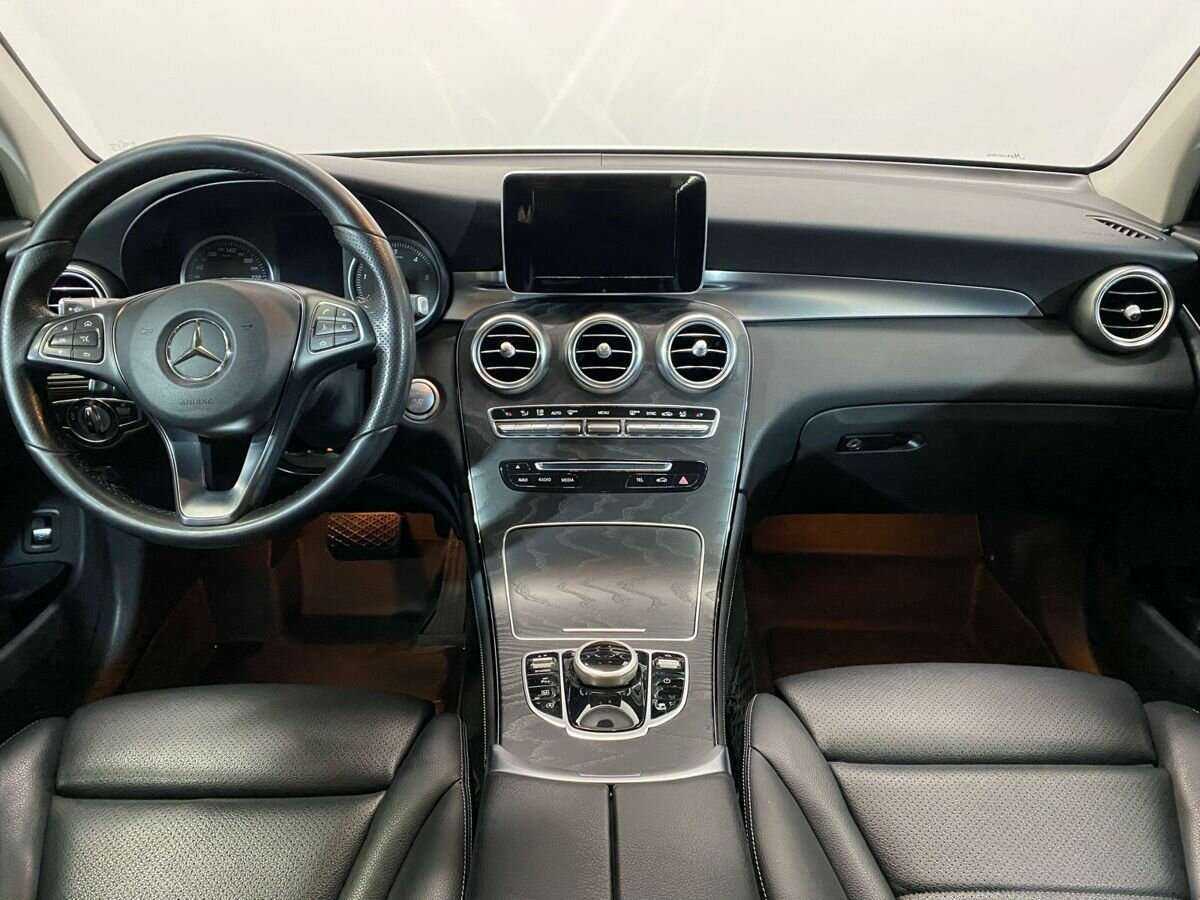 Mercedes-Benz GLC с пробегом — 2018 год. Фото: #8